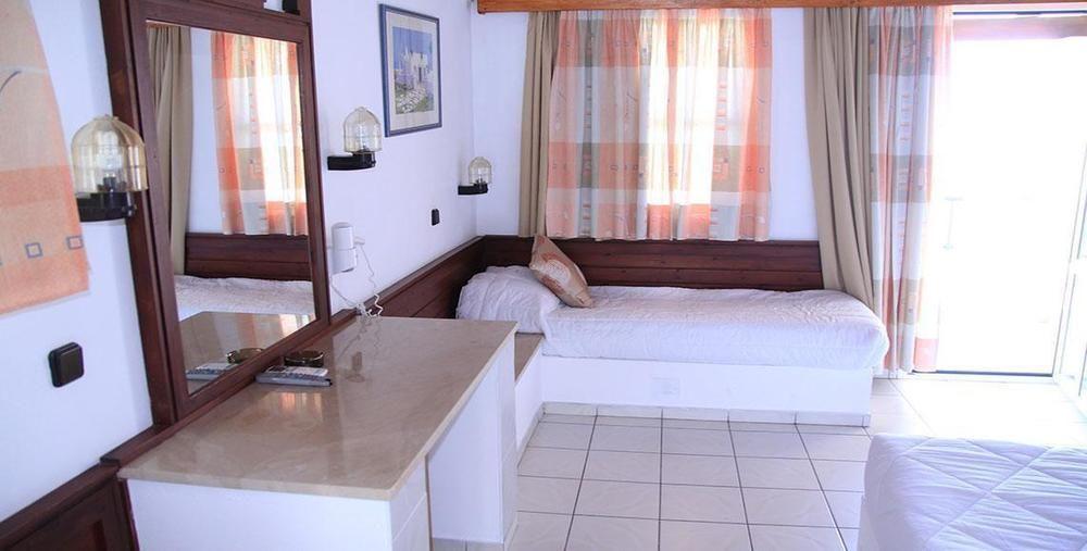 Corfu Village (Adults Only) Agios Ioannis Peristerion Esterno foto